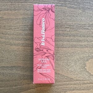 Iris & Romeo weekend skin spf in cool glow